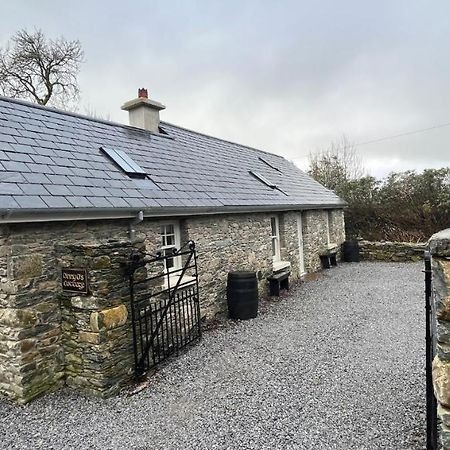Newly Renovated Stone Cottage Located 2.5 Miles From Killarney Town Teernaboul 外观 照片