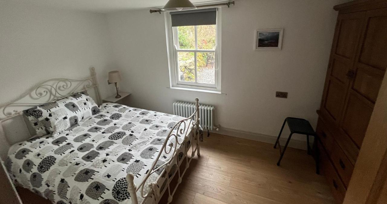 Newly Renovated Stone Cottage Located 2.5 Miles From Killarney Town Teernaboul 外观 照片